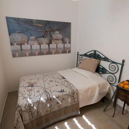 Mary'S House Apartment เลชเช ภายนอก รูปภาพ