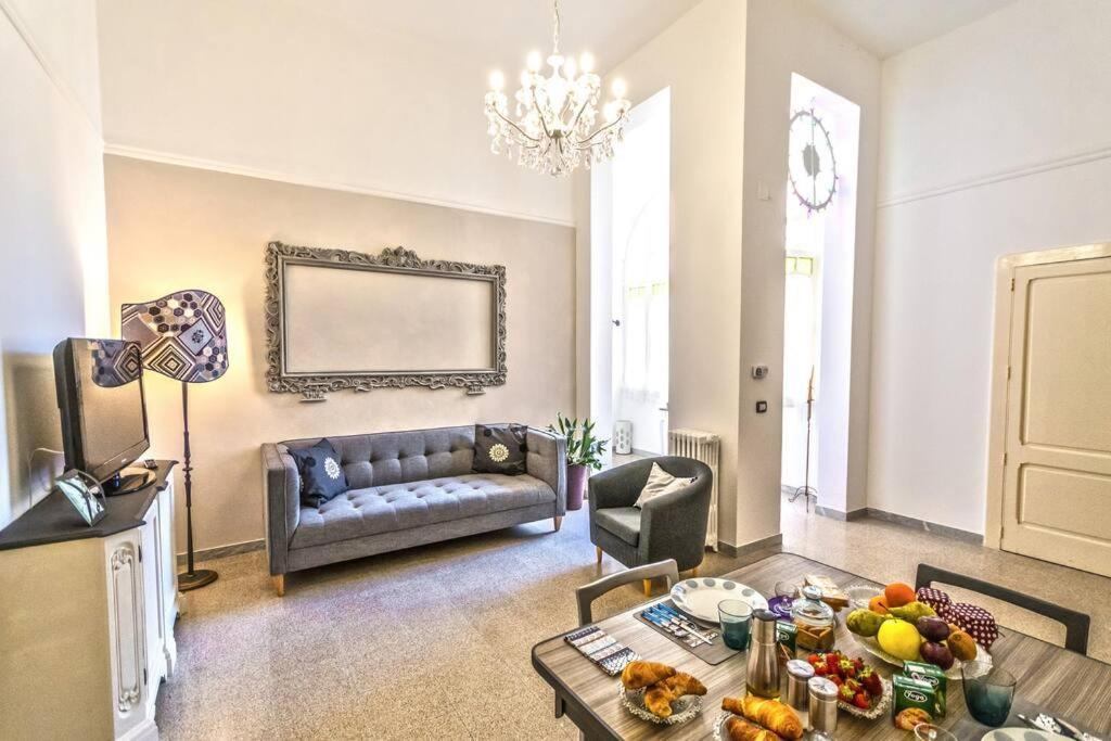 Mary'S House Apartment เลชเช ภายนอก รูปภาพ